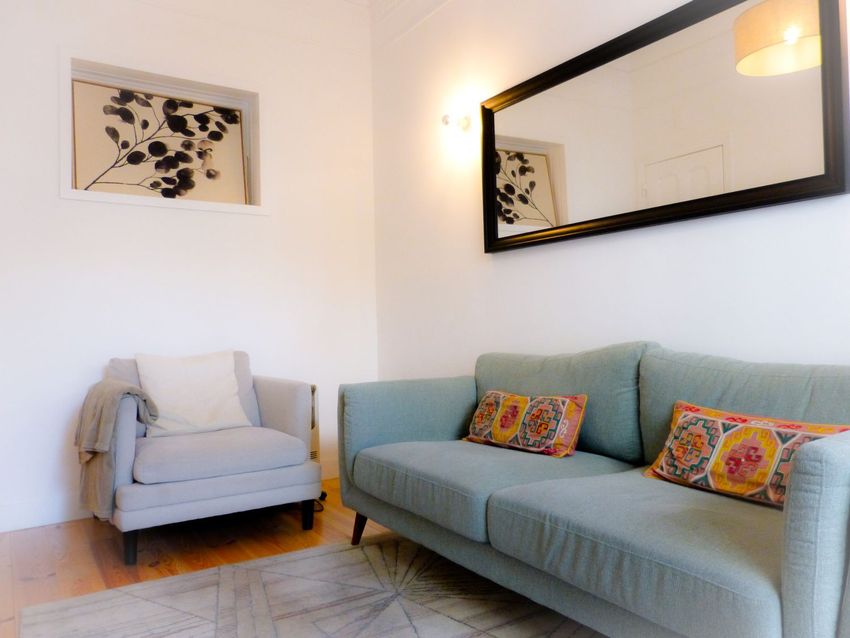 Imagem Sala de estar de apartamento t2 em Rua Alexandre O'Neill, 11