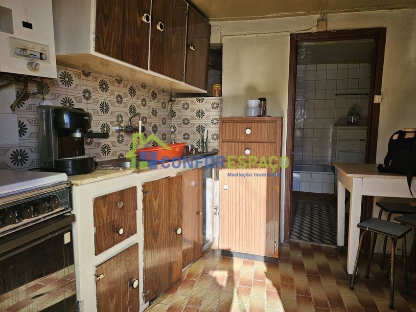 Imagem Cozinha de  moradia em banda em Unhais da Serra