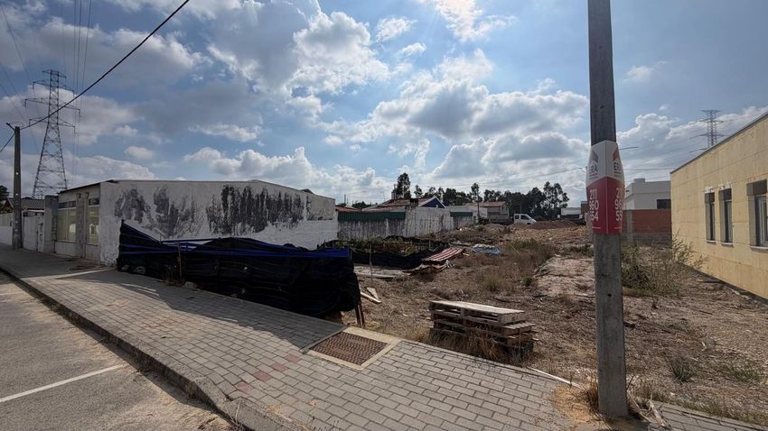 Imagem de terreno em Rua do Corvo