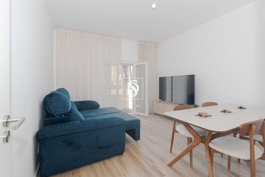 Imagem Sala de estar de apartamento t2 em Rua Bartolomeu Dias, 58