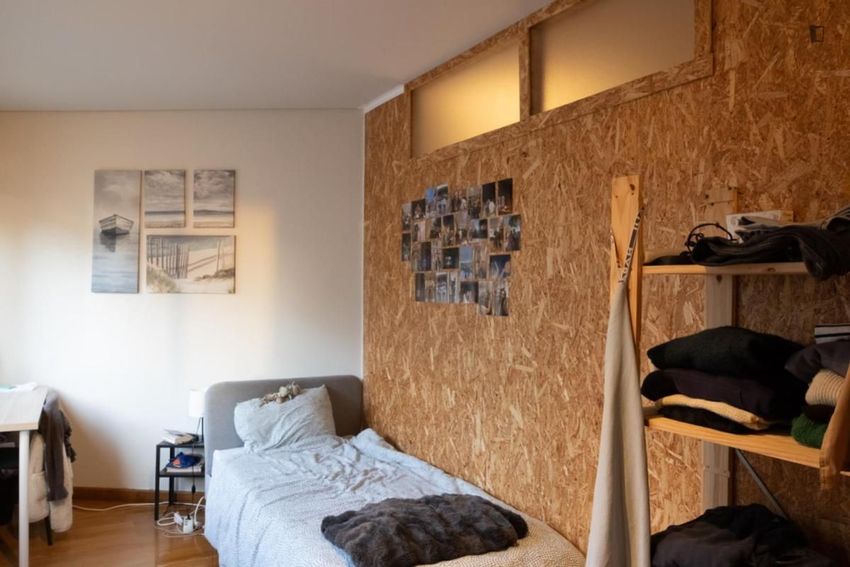 Imagem Quarto de quarto em Rua de Brito Capelo