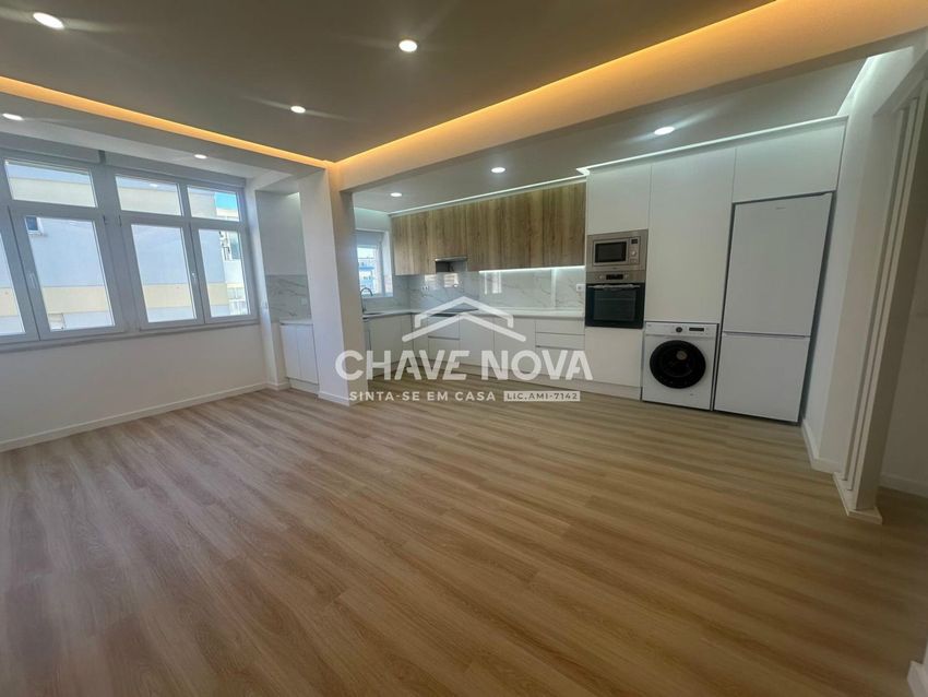 Imagem de apartamento t3 em Avenida 23 de Julho