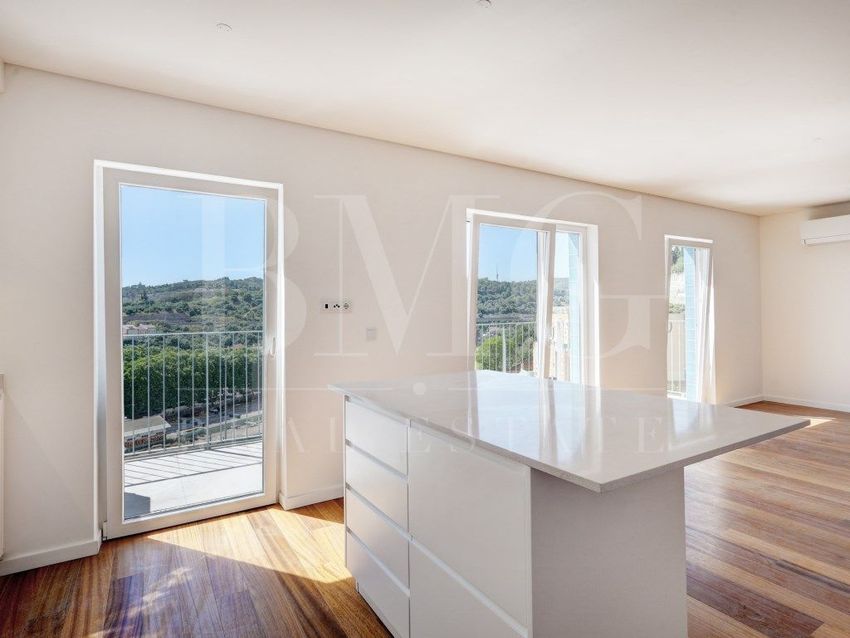 Imagem Sala de estar de apartamento t4 em Alcântara