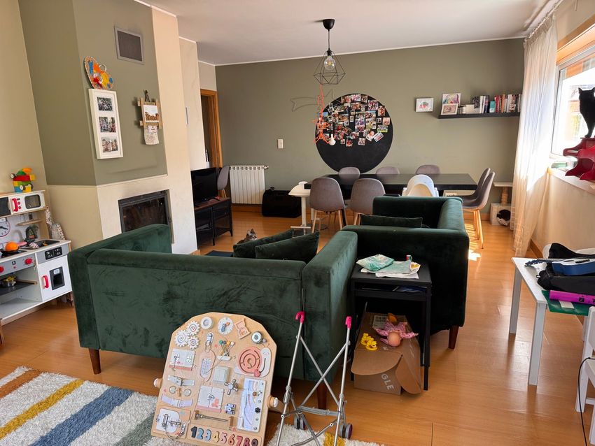 Imagem Sala de estar de apartamento t3 em Travessa Fogueteiros, 46