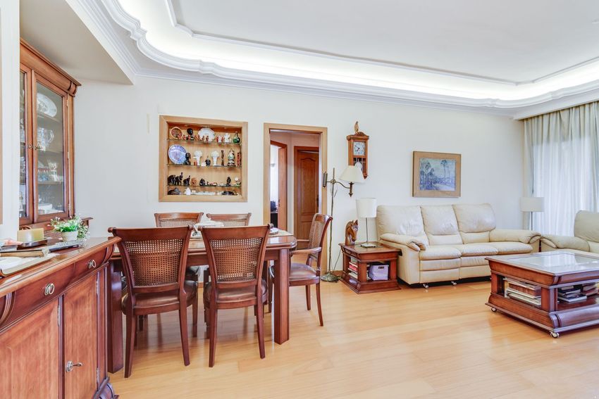 Imagem Sala de estar de apartamento t2 em Rua Cidade de Nova Lisboa, 219