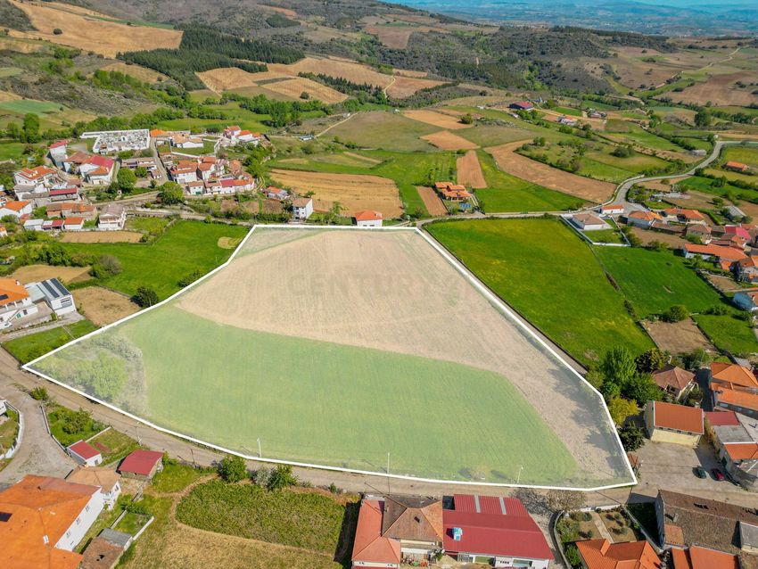 Imagem de terreno em Bairro do Outeiro