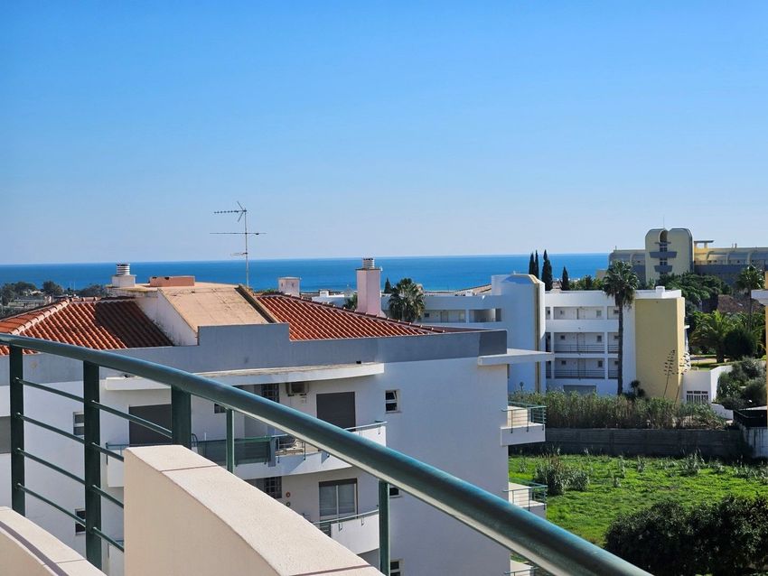 Imagem Vistas de apartamento t3 em Rua Conde Lippe