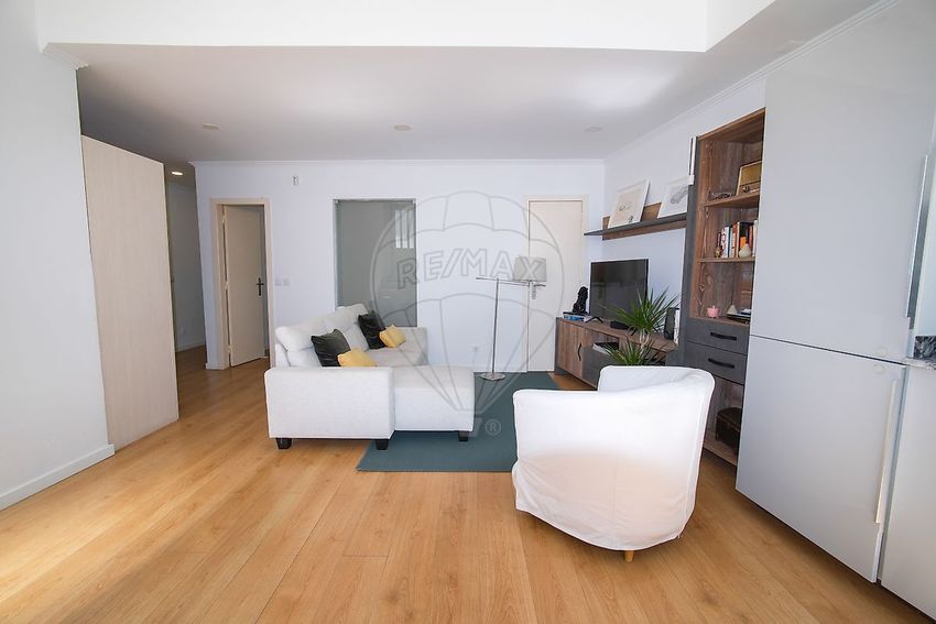 Imagem Sala de estar de apartamento t1 em Rua Professor José Pinto Correia
