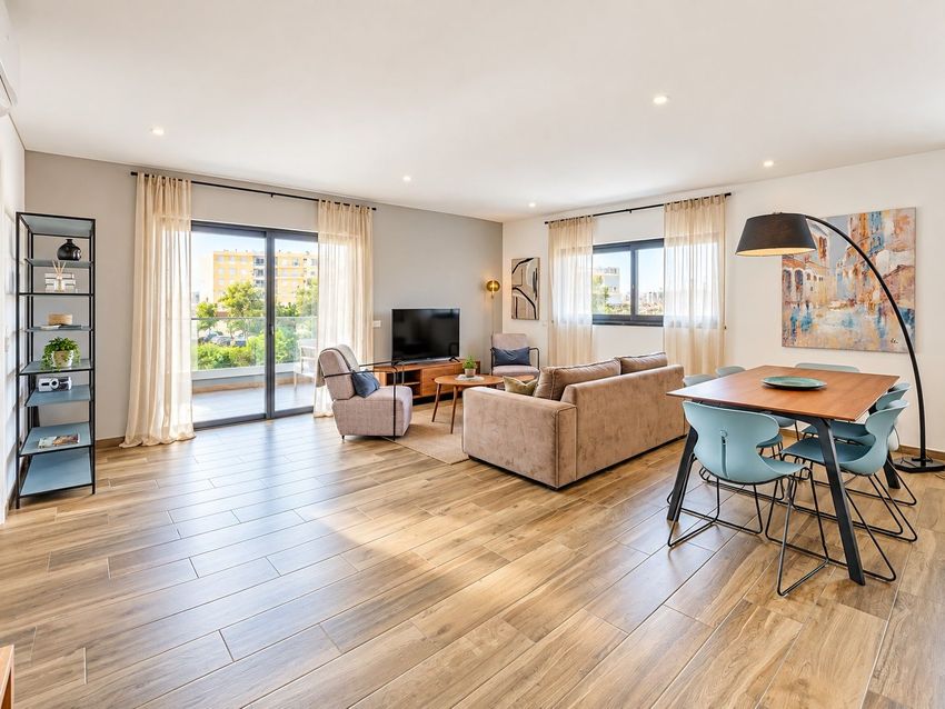 Imagem Sala de estar de apartamento t3 em Rua dos Oceanos, 4