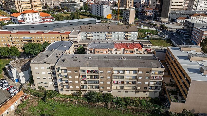 Imagem de apartamento t3 em Travessa Cónego Doutor Manuel Faria, 55