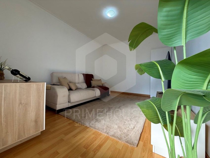 Imagem Sala de estar de apartamento t2 em Rua das Beiras, 9