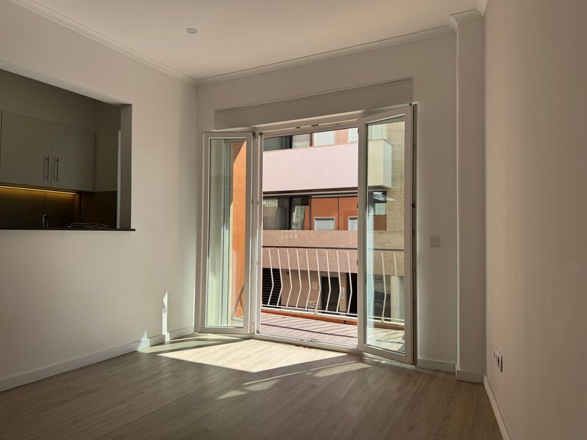 Imagem Varanda de apartamento t2 em Rua Cândido dos Reis, 43