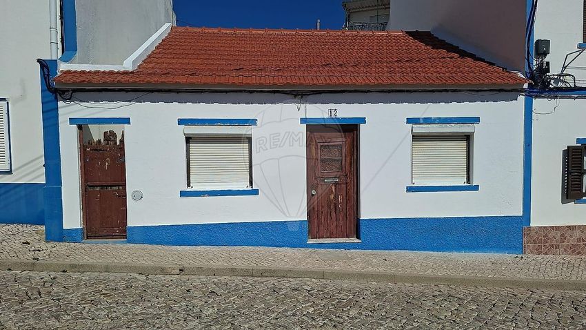 Imagem Fachada de  moradia independente em Alcácer do Sal (Santiago)