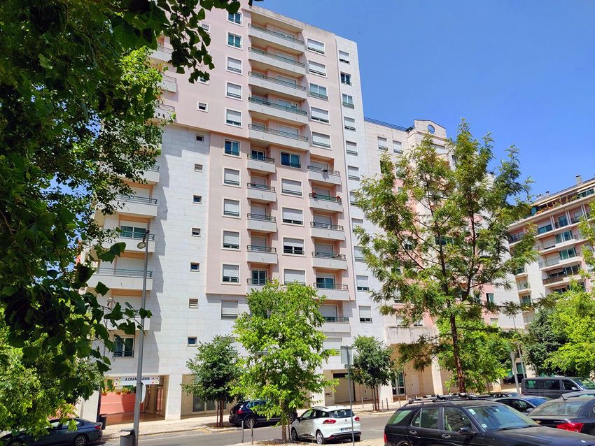 Зображення Фасад, квартира t1, Rua Professor Carlos Teixeira, 7