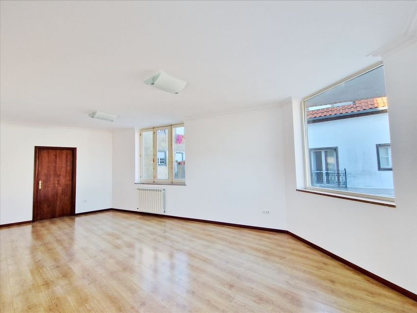 Imagem Sala de estar de apartamento t2 em Viseu