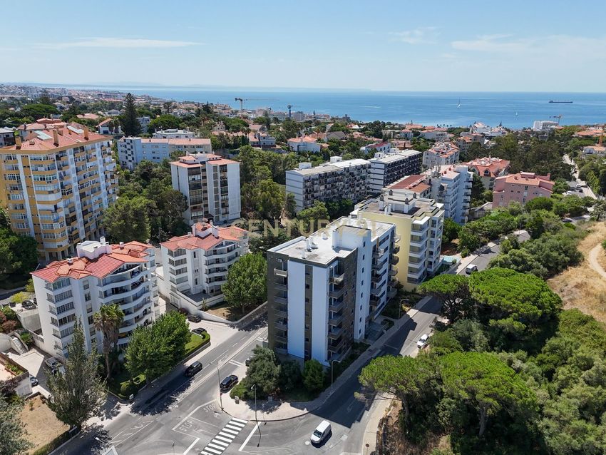 Imagem Vistas de apartamento t3 em Rua Henrique Mantero Belard, 128