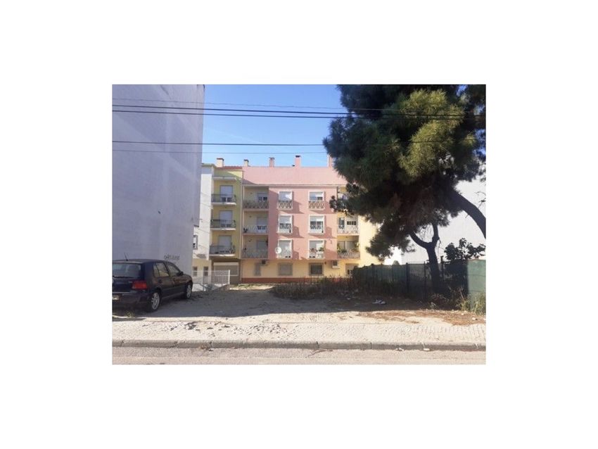 Imagem Vistas de terreno em Centro da Quinta do Conde