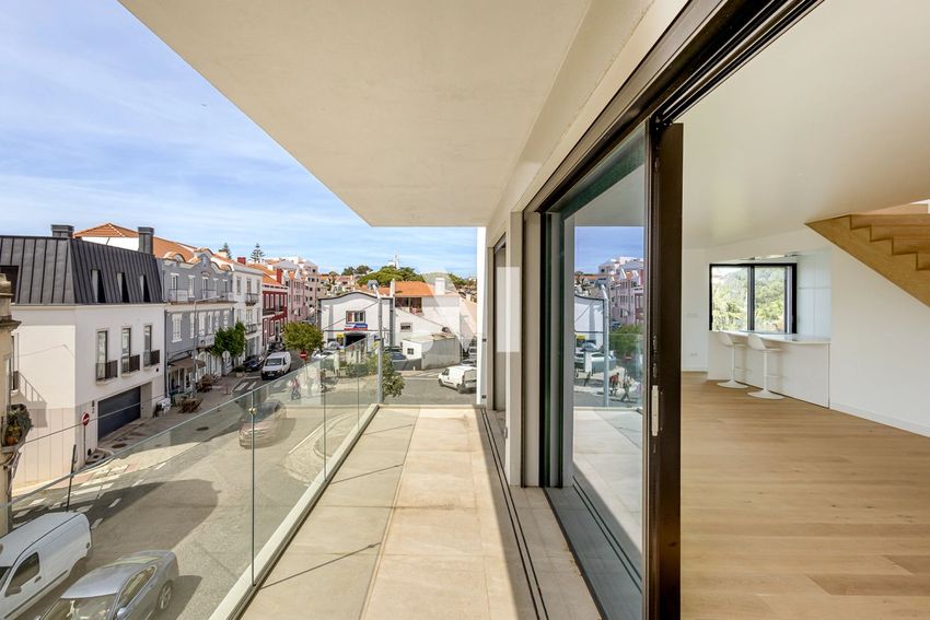 Imagem Varanda de apartamento t3 em Largo Ostende