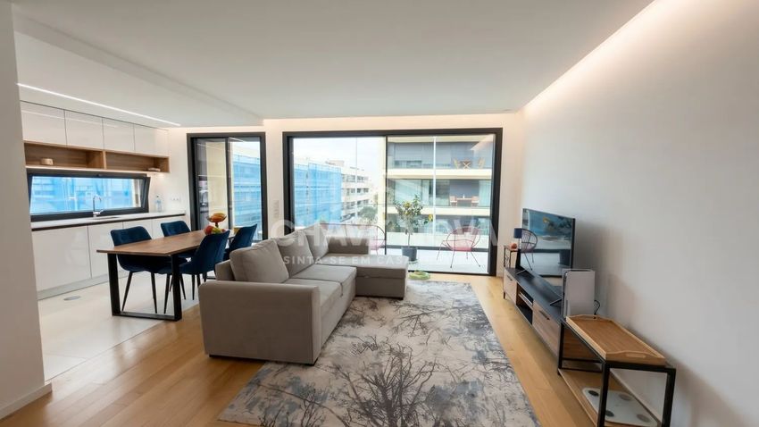Imagem Sala de estar de apartamento t2 em Rua Padre António da Silva Martins, 87