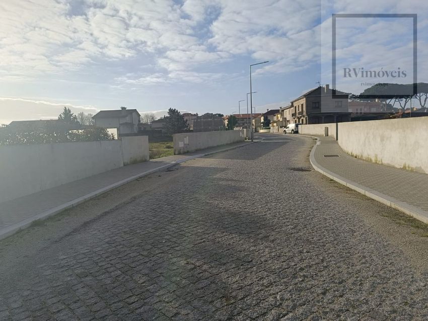 Imagem de terreno em Rua da Joana