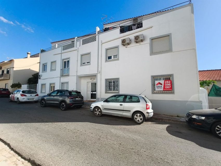 Imagem Fachada de apartamento t2 em Rua General Norton de Matos s/n