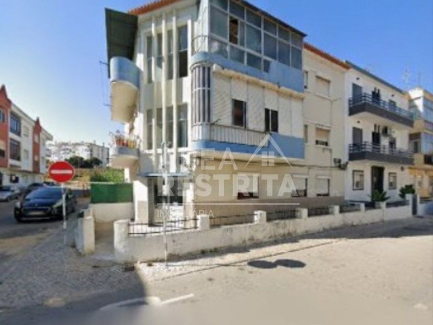 Imagem Vistas de apartamento t2 em Centro