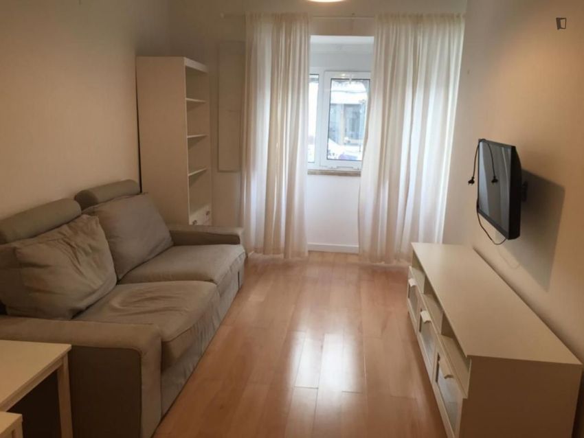 Imagem Sala de estar de apartamento t2 em Rua da Beneficência