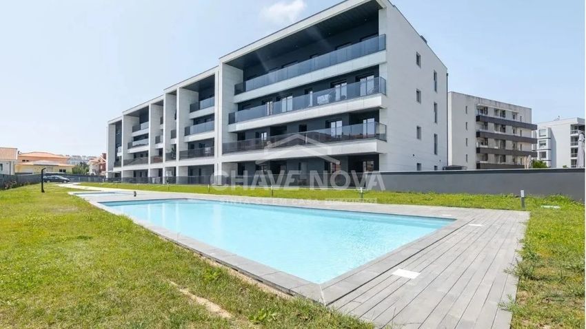 Imagem Piscina de apartamento t1 em Rua do Espinheiro