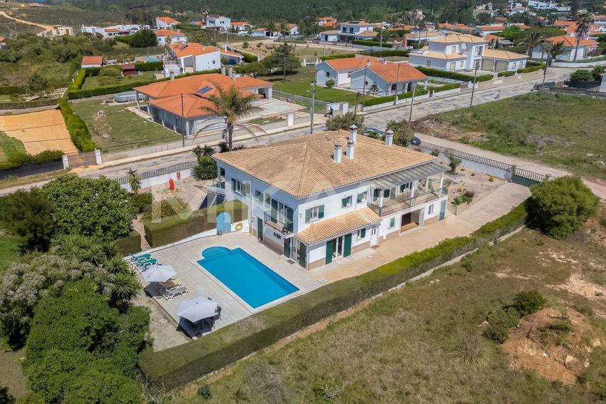 Imagem Piscina de  moradia independente em Aljezur