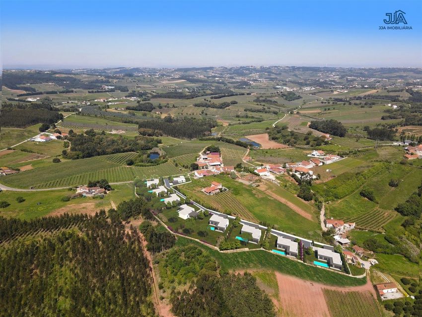 Imagem Vistas de terreno em Évora de Alcobaça