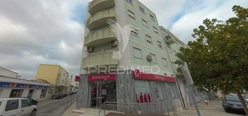 Imagem Vistas de apartamento t3 em Avenida António Inácio da Cruz