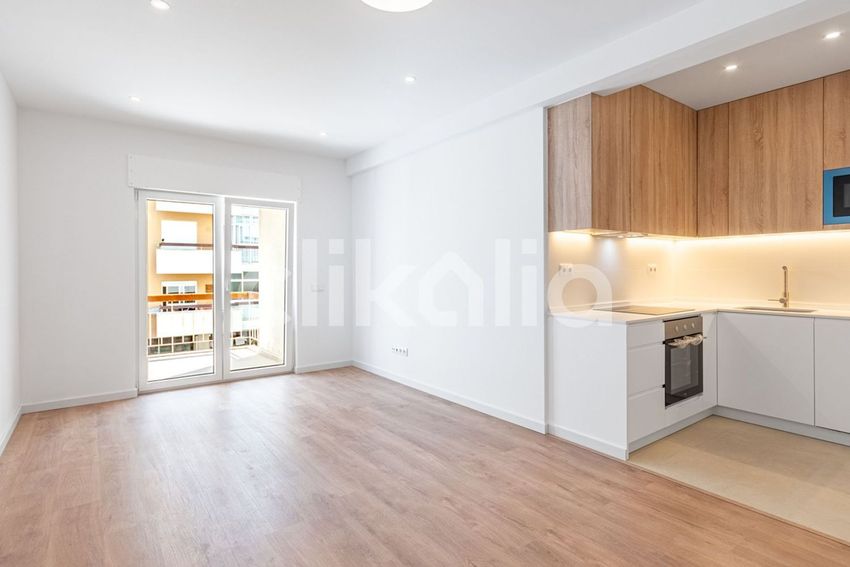 Imagem Sala de estar de apartamento t2 em Rua António Sérgio