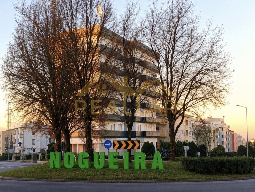 Imagem Vistas de armazém em Milheirós
