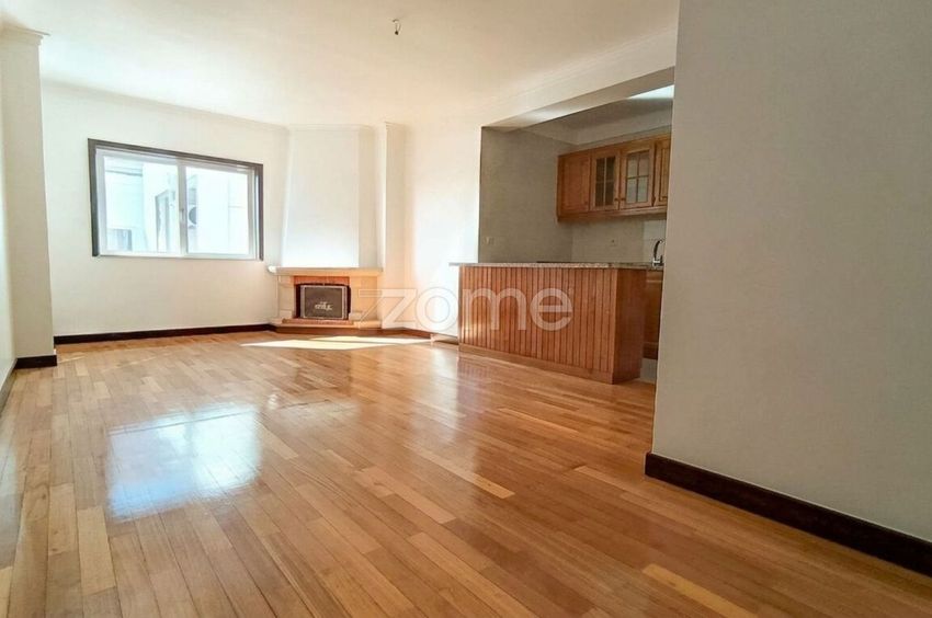 Imagem Sala de estar de apartamento t1 em Rua António Fernandes Ferreira Gomes, 108