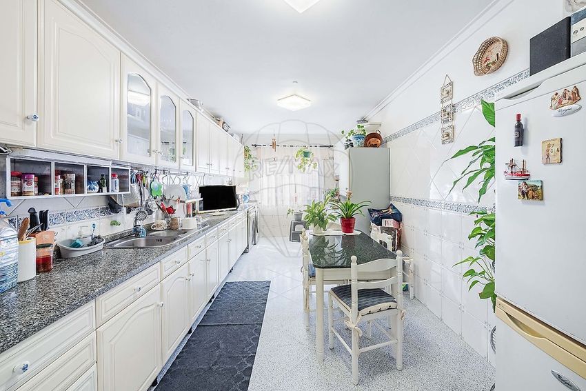 Imagem Cozinha de apartamento t2 em N117