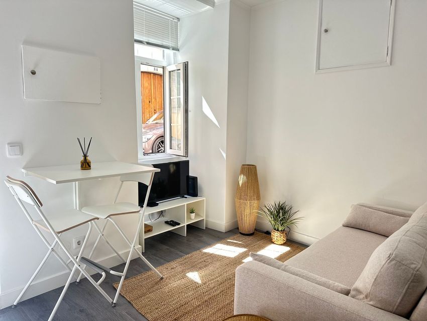Imagem Sala de estar de apartamento t1 em Travessa da Laranjeira, 16