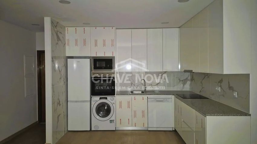 Imagem Cozinha de apartamento t2 em Travessa Alto dos Oliveiras