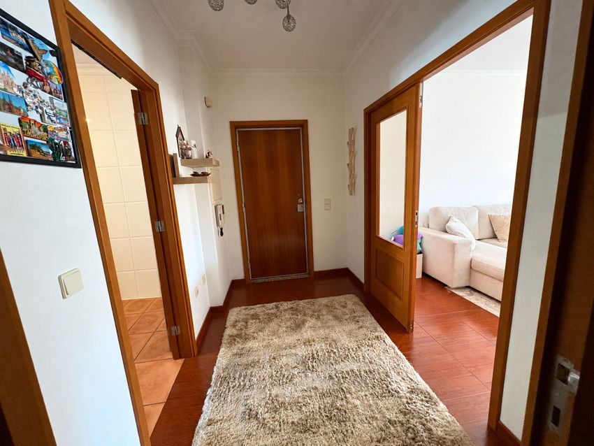 Imagem Quarto de apartamento t2 em Praça 20 de Maio, 40