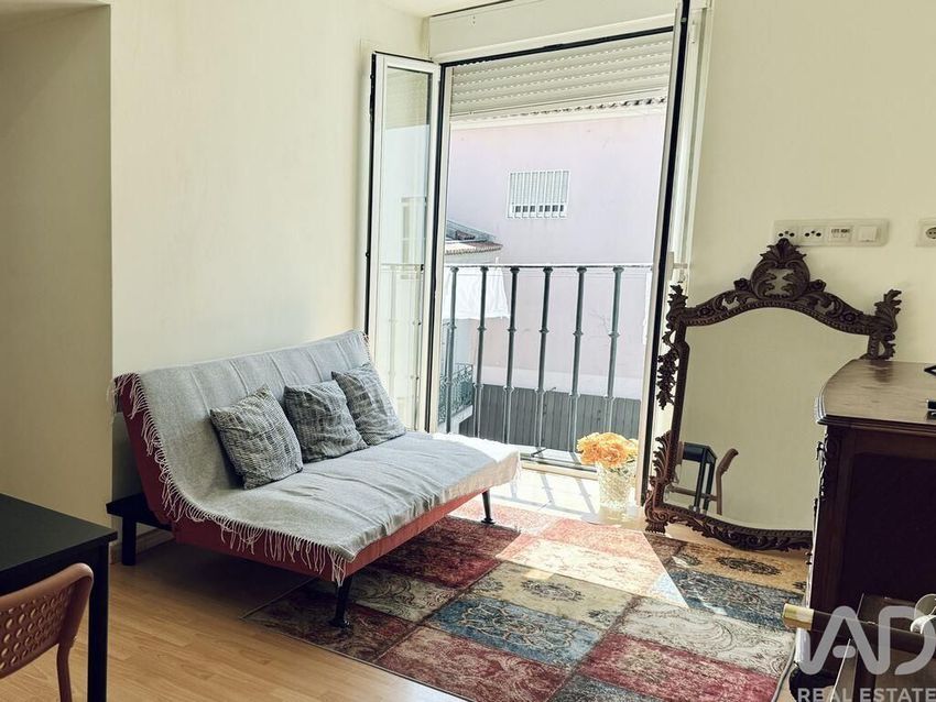 Imagem Quarto de apartamento t3 em São Vicente de Fora