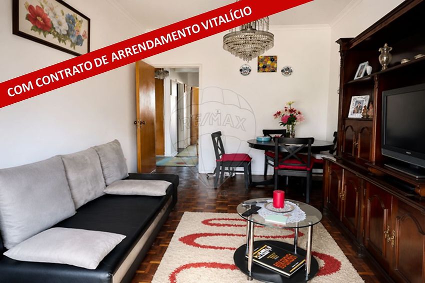 Imagem Sala de estar de apartamento t2 em Rua Borges carneiro