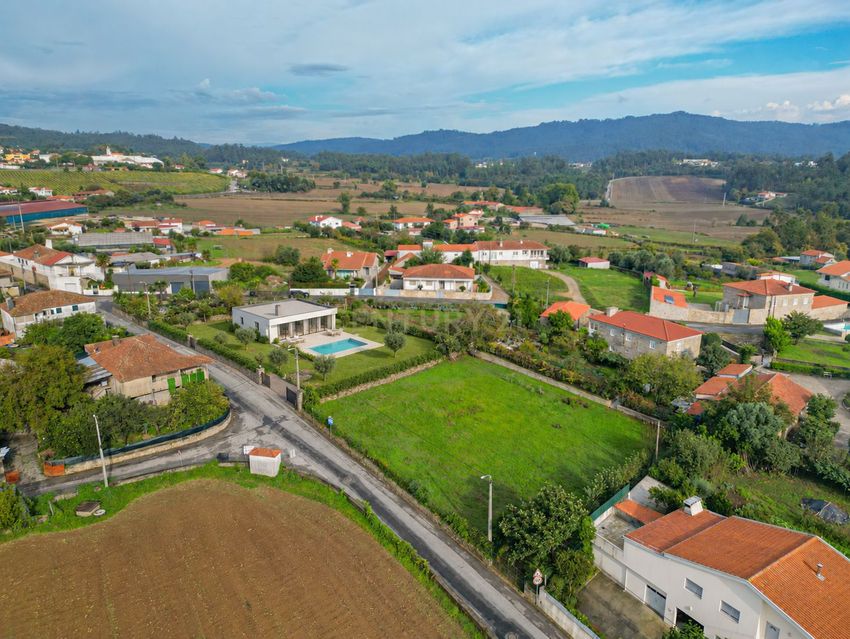 Imagem de terreno em Alvito e Couto