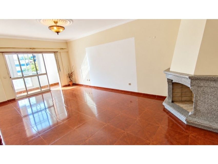 Imagem Sala de estar de apartamento t1 em Rua Elias Garcia