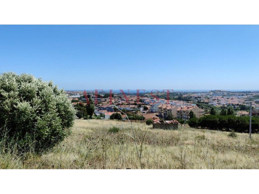 Imagem Vistas de terreno em Manique