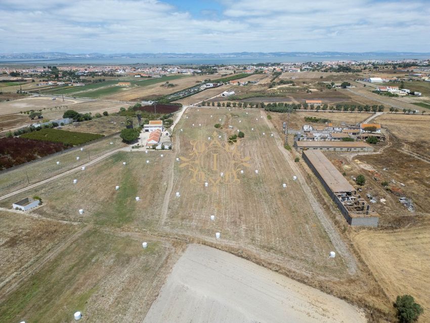 Imagem Vistas de terreno em Alcochete