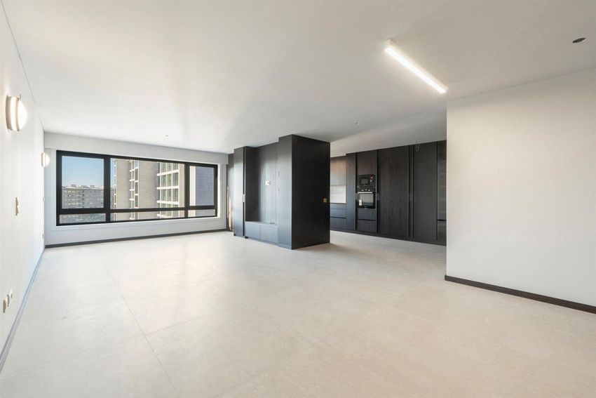Imagem Divisão de apartamento t4 em Rua de o Primeiro de Janeiro, 323