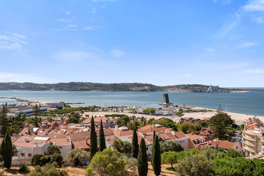 Imagem Vistas de apartamento t1 em Rua Doutor Mário Charrua