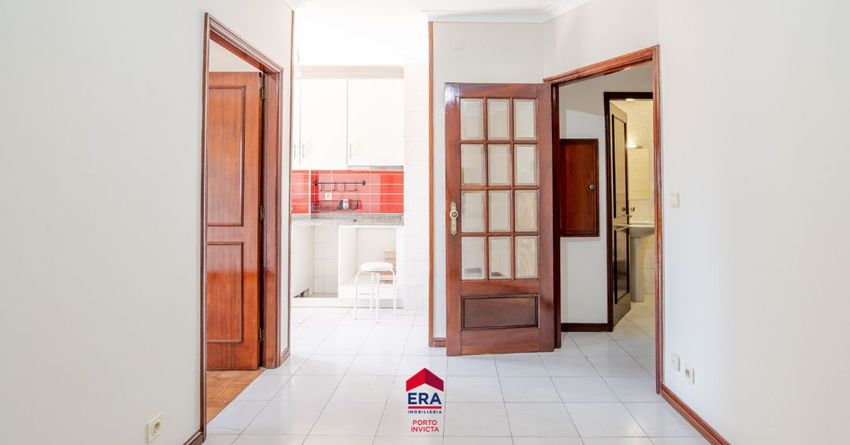 Imagem Corredor de apartamento t1 em Rua de Faria Guimarães