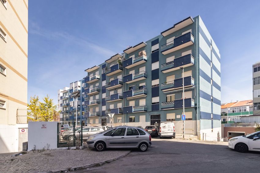 Imagem Vistas de apartamento t3 em Rua António Sérgio, 8