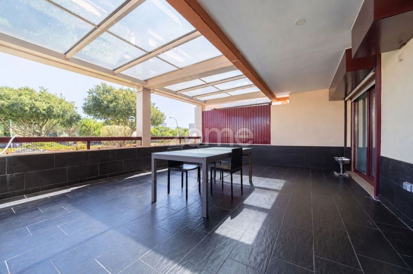 Imagem Alpendre de apartamento t3 em Rua Paul Harris, 11