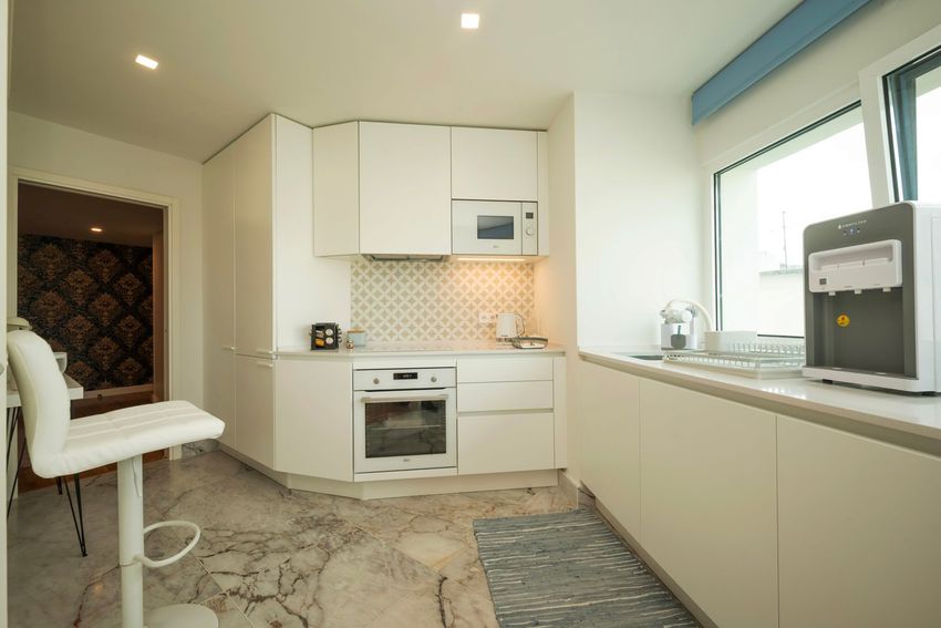 Imagem Cozinha de apartamento t3 em Avenida 5 de Outubro